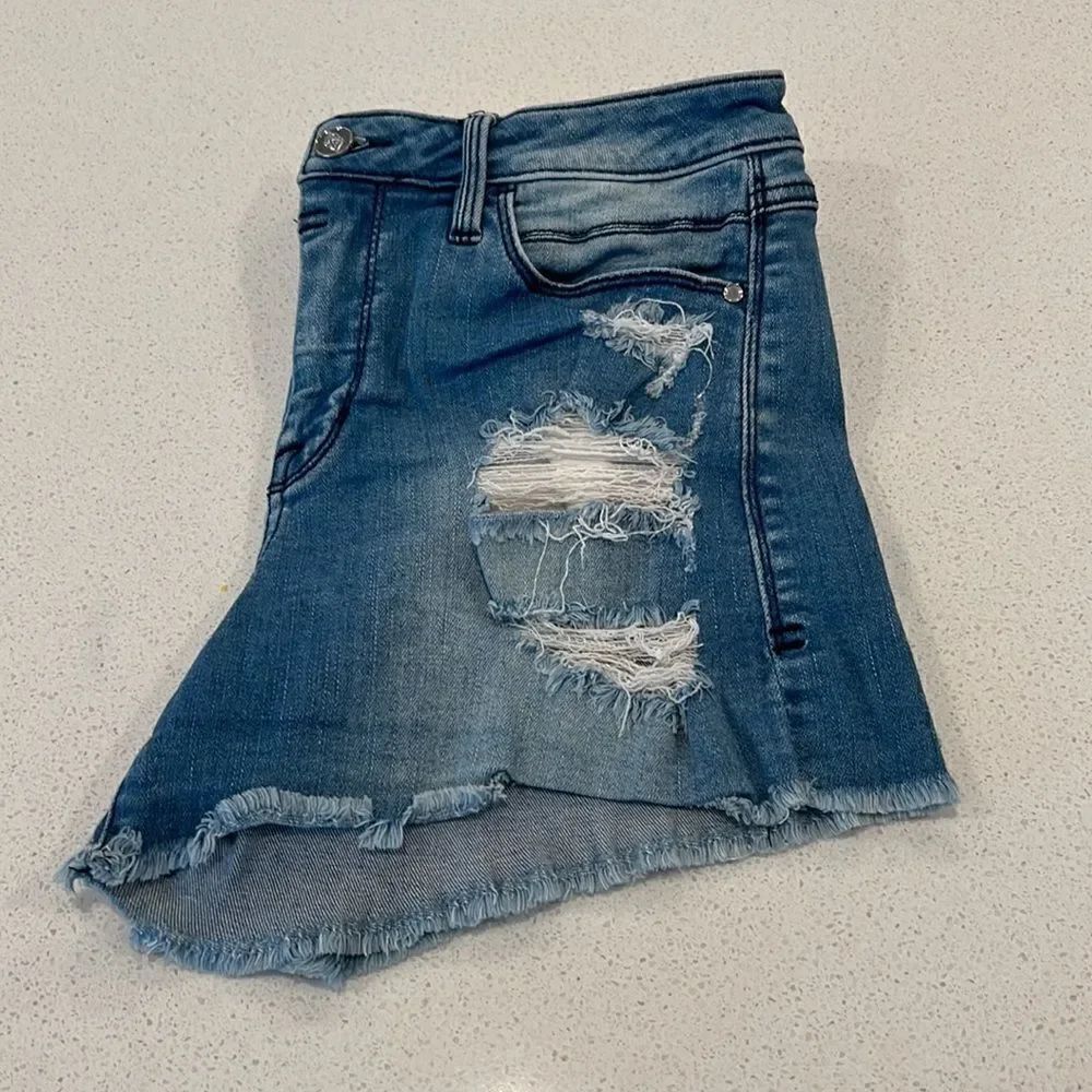 Bebe Distressed Denim Shorts - Picture 5 of 5
